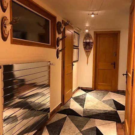 Bellevue, Chalet *